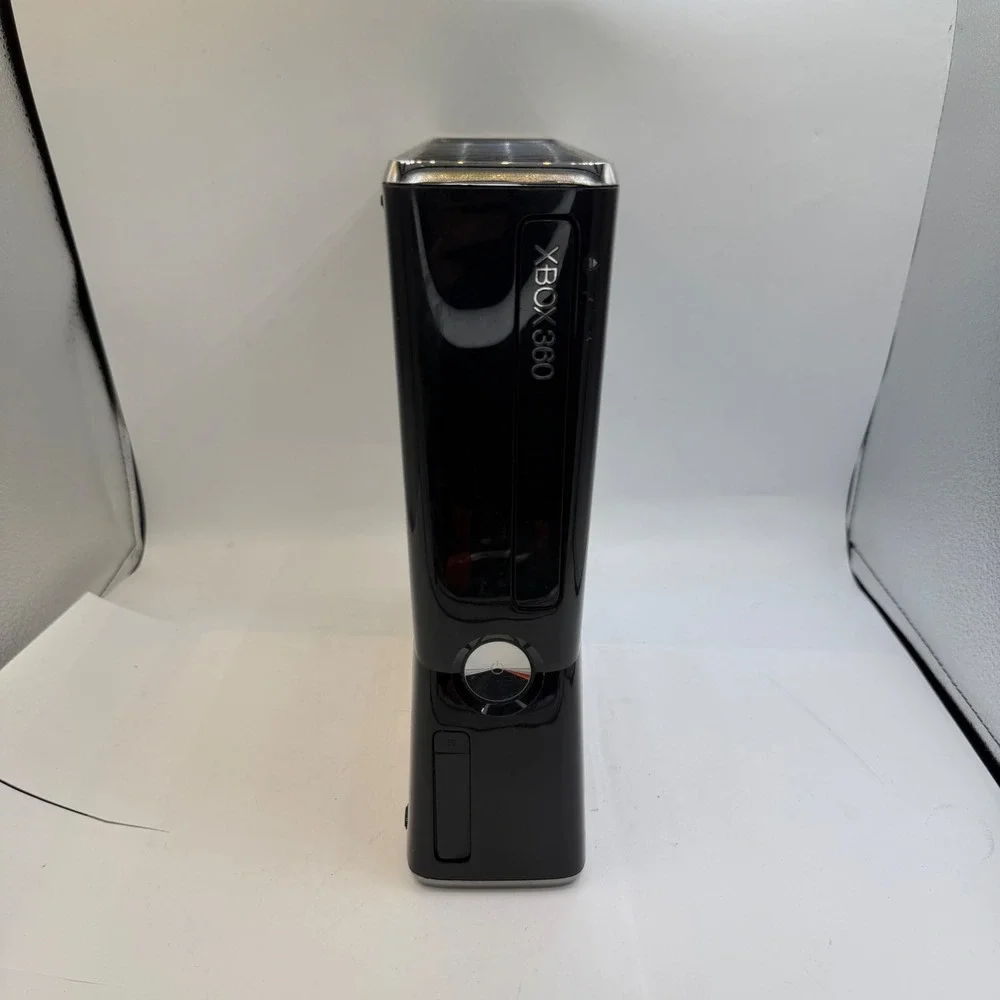 Microsoft Xbox 360 S Console Model 1439 Gloss Black Bundle W/ COD Disc & Cables